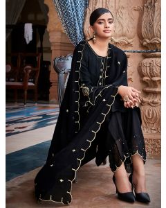 Black Straight Solid Embroidered Silk Kurta With Palazzo And Organza Dupatta