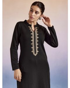 Embroidered Black Straight Woolen Kurta
