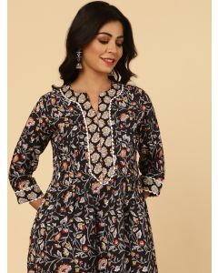 Floral Printed Black Pin Tuck Kurta