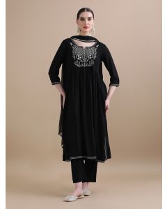 Embroidered Solid A-Line Thread Work Kurta Sets With Dupatta HANDN-658