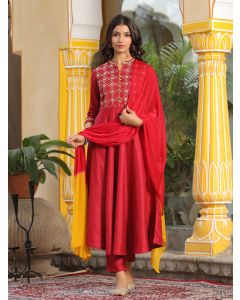 Women Maroon Embroired Flared Kurta With Pant And Chiffon Dupatta