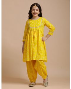 Girls Pure Cotton Floral Embroidered Anarkali Kurta With Salwar-JPAM113